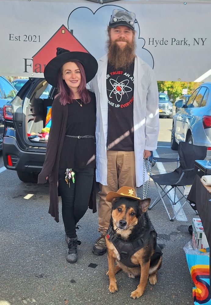Emily and Justyn at Hudson Valley farmers market